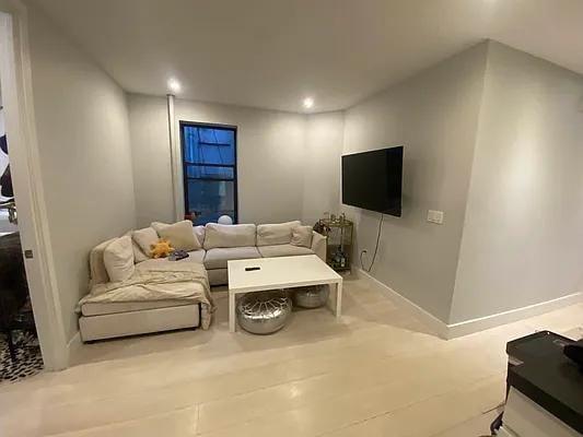 Apartment 5