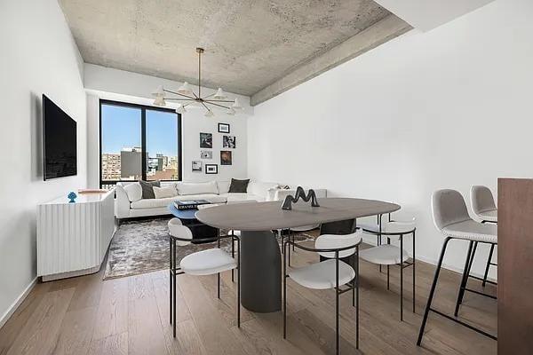Apartment 15